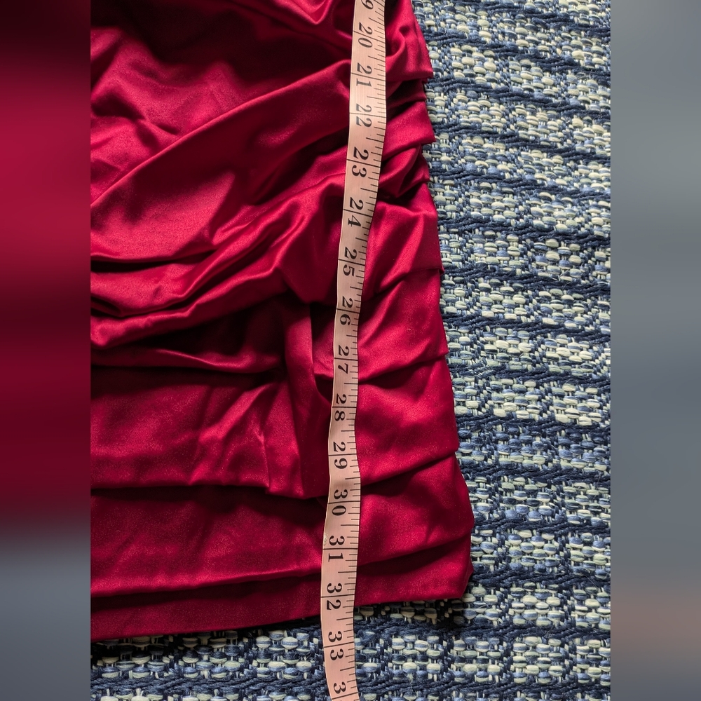 Express Red Ruched Sheath Dress - Picture 4 of 7